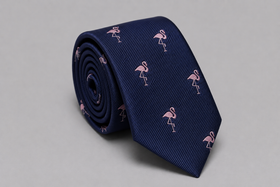 Corbata Malibú en azul marino con flamencos bordados - Viaggio Chile
